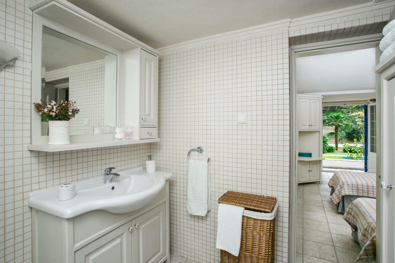 Ilianna Villa Сани Бийч Екстериор снимка